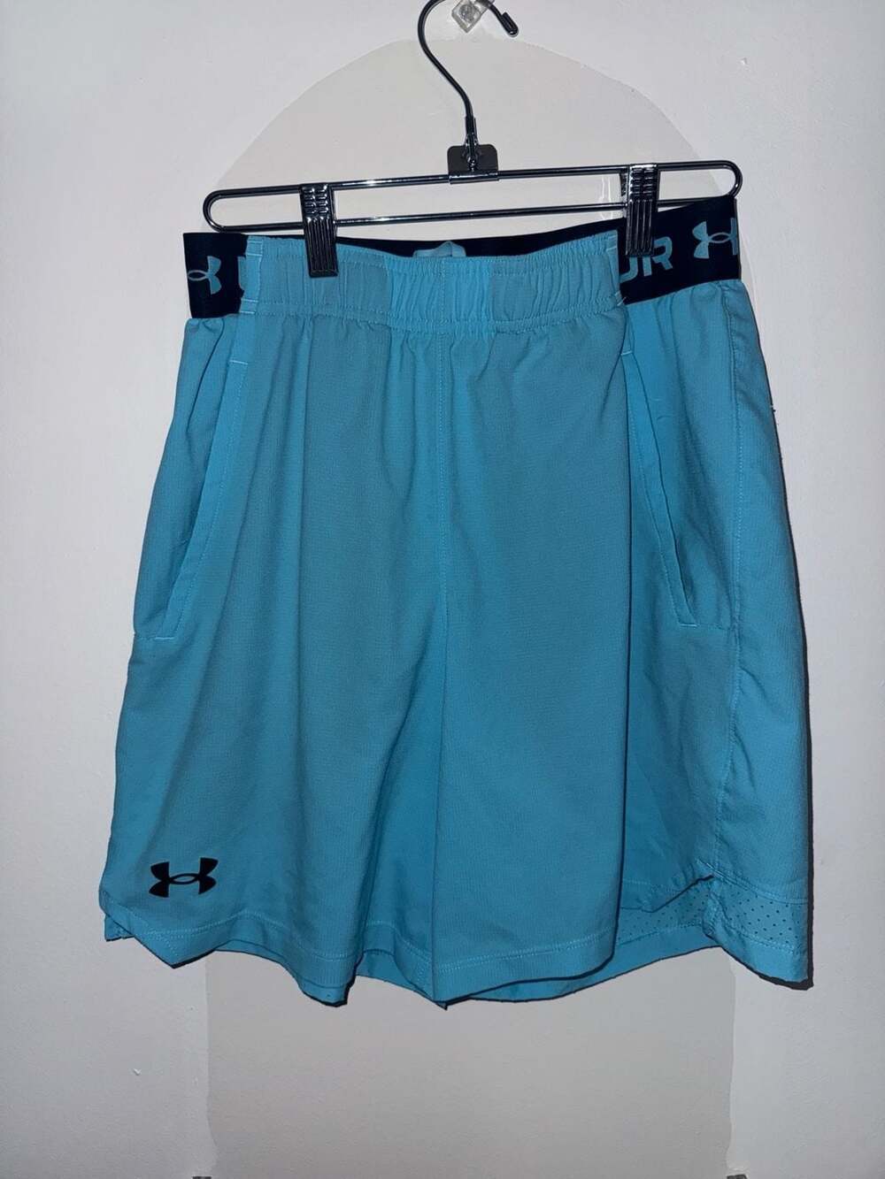 Under Armour Men's Vanish Woven Athletic Shorts, Blue, Size Small